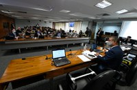 CRE aprova nomes de 32 diplomatas; indicações seguem ao Plenário