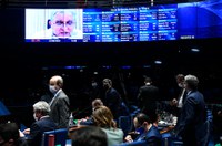 Senado aprova MP do aumento salarial para bombeiros militares e policiais do DF