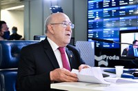 Ney Suassuna assume novo mandato no Senado