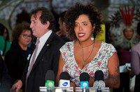 Comissão do Parlasul aprova moção de apoio a deputada brasileira