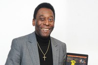 Rei Pelé: senadores celebram 80 anos do ex-atleta que batiza lei do desporto