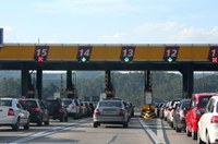 Projeto prevê uso de cartões de crédito para pagamento de pedágios