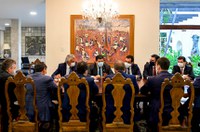 Davi recebe governadores para discutir vacinação contra a covid-19