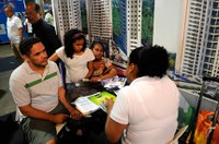 Projeto proíbe instituições financeiras de cobrar juros diferentes do contratado