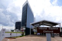 TSE diz que lentidão no processo de soma dos votos está atrasando a apuração