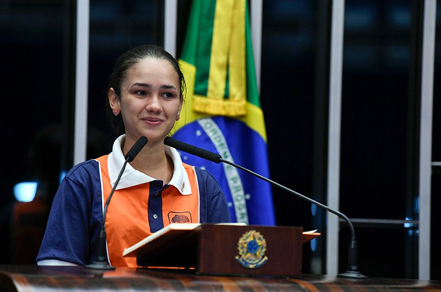 Participante do projeto em 2019, Nayara Oliveira, 19 anos, acaba de ser eleita vereadora em Buritis (RO)