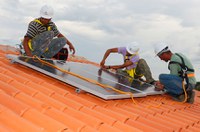 Projeto facilita compra de equipamentos de energia solar ou eólica para famílias de baixa renda