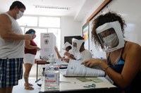 No Twitter, senadores comentam segundo turno das eleições