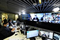 Plenário analisa crime de denunciação caluniosa e distribuição de vacinas esta semana