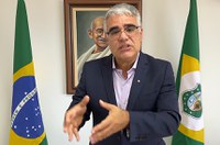 Girão pede que sociedade pressione STF contra reeleição para mesas do Congresso
