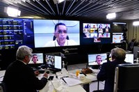 Adiada votação de projeto que altera distribuição de recursos à pesquisa petrolífera