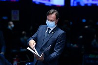 Senado aprova novos critérios de autorização para transporte rodoviário