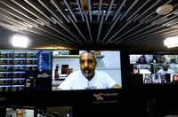 Órgãos públicos deverão ter tradutor e intérprete, determina projeto