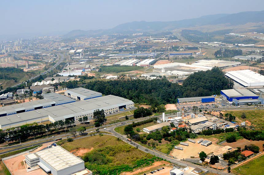 Vista de empresas no parque industrial de Jundiaí, no interior de São Paulo