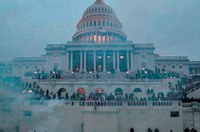 Senadores alertam para risco de atos antidemocráticos nos EUA se repetirem em outros países