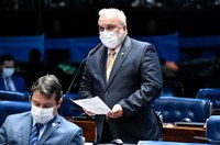 Novo marco do setor elétrico segue para análise da Câmara dos Deputados