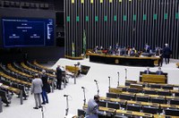 Senadores reagem com críticas à PEC da imunidade parlamentar