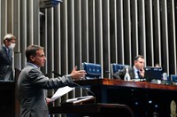 PEC Emergencial mantém mínimos para educação e saúde