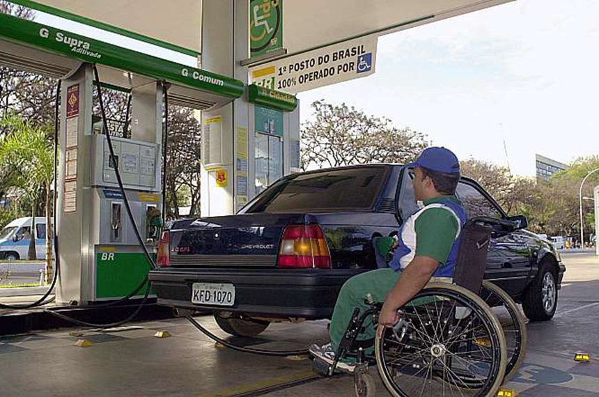 Jornada de trabalho de pessoas com deficiência pode ser reduzida — Senado  Notícias