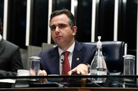 Pacheco pede ao Congresso dos EUA permissão para compra de estoque de vacinas