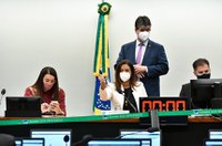 Oposição obstrui e líderes discutem relatório de Marcio Bittar na CMO