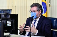 Senadores repercutem demissões de chanceler e ministro da Defesa