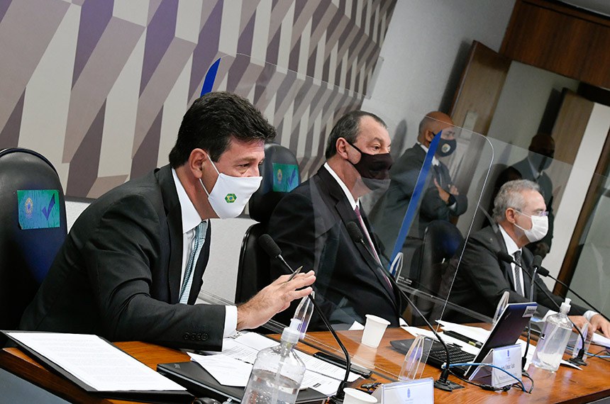 Ex-ministro Luiz Henrique Mandetta depõe na CPI da Pandemia ao lado dos senadores Omar Aziz e Renan Calheiros
