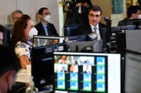 Fala de Bolsonaro sobre China causa polêmica em reunião da CRE com chanceler