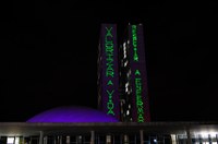 Senado é iluminado de roxo pela conscientização para doenças raras