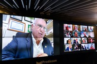 Senado aprova projeto que suspende reajuste de remédios; texto vai à Câmara