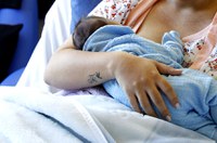 Comissão da Covid-19 debate na sexta infecção de gestantes, lactantes e jovens