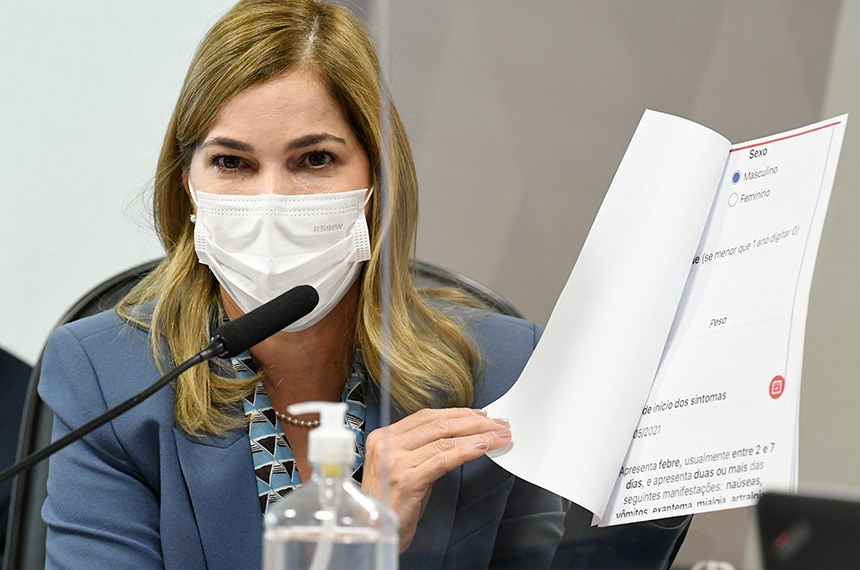 Secretária do Ministério da Saúde, Mayra Pinheiro manteve defesa da cloroquina em seu depoimento à CPI