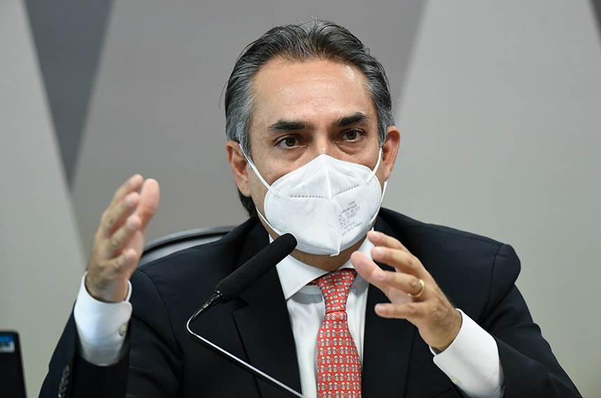 Dirigente da Pfizer, Carlos Murillo confirmou ofertas de vacina que ficaram sem resposta do governo