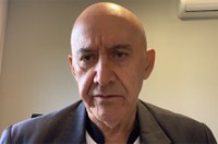 Confúcio Moura critica ritmo lento em vacinação contra covid-19