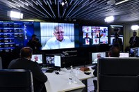 Congresso derruba veto e confirma R$ 3,5 bi para internet de alunos e professores da rede pública