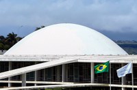 Rodrigo Pacheco promulga lei do salário mínimo de R$ 1,1 mil