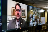 Projeto que retoma aulas presenciais na pandemia terá mais debate