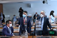 CPI vota requerimentos e ouve médicos favoráveis a 'tratamento precoce' nesta sexta