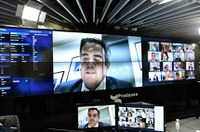 Senado aprova MP que muda tributação de bancos, indústria química e Zona Franca