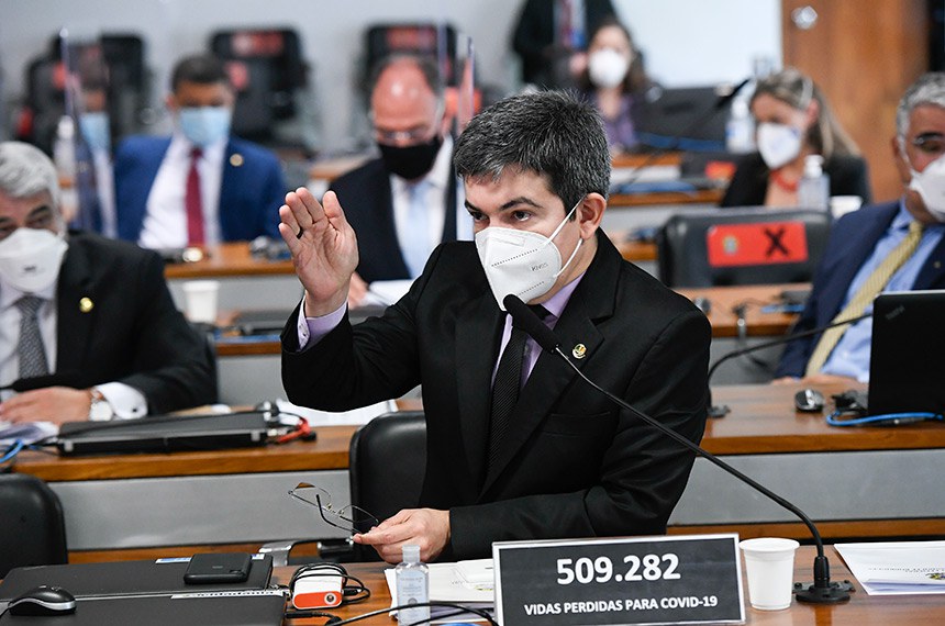 Vice-presidente da CPI da Pandemia, Randolfe Rodrigues, aponta abertura tardia de inquérito sobre compra da Covaxin  