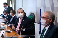 CPI ouve na quinta empresário que denunciou corrupção na compra de vacina