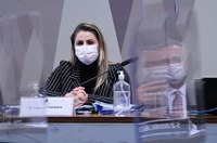 Ex-coordenadora do PNI defende vacinação de gestantes