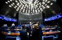 MPs aprovadas no Senado no 1º semestre trataram de vacinas, crédito e Eletrobras