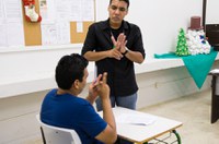 Nova lei inclui educação bilíngue de surdos como modalidade na LDB