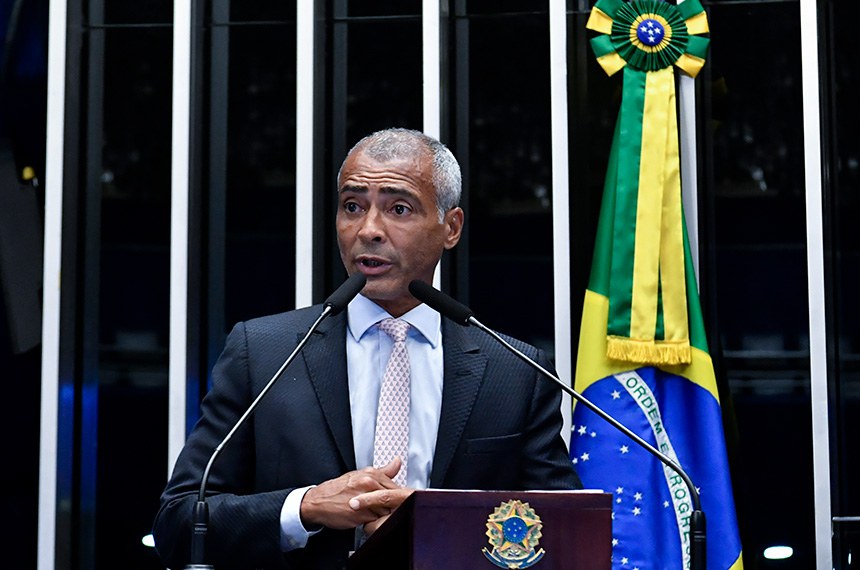 Senador Romário (PL-RJ) espera, há mais de três anos, que o governo federal envie o Plano Nacional do Esporte para o Senado