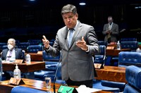 Modificado no Senado, Estatuto da Pessoa com Câncer volta à Câmara