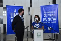 Pacheco participa de posse da nova diretoria da UNE e defende democracia