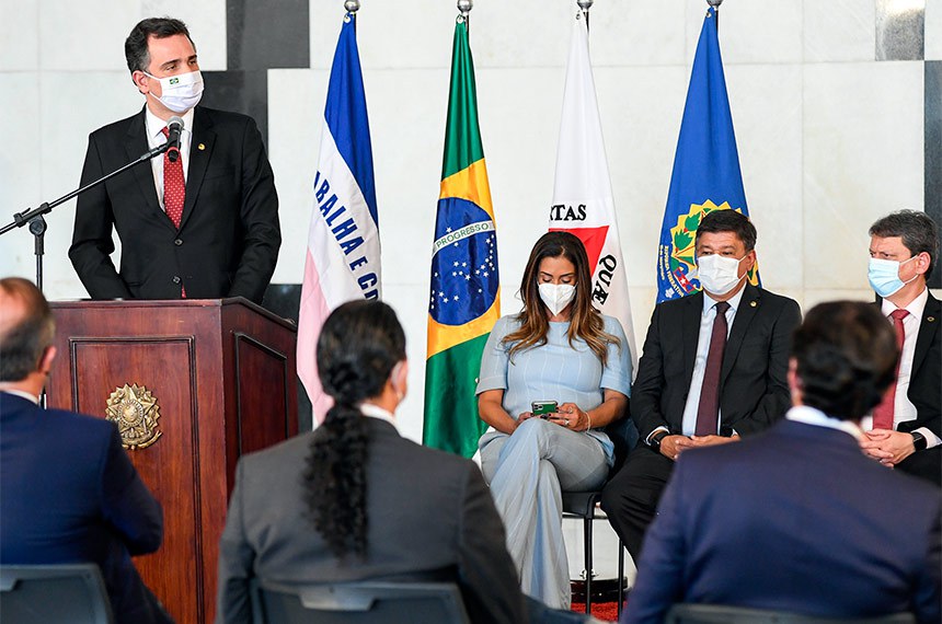 Em evento nesta quarta (1º), o presidente do Senado, Rodrigo Pacheco, afirmou que a obra significa um fator de integração para MG, ES e para o Brasil, melhorando a segurança e a mobilidade dos brasileiros