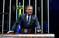 Álvaro Dias teme manifestações no dia 7