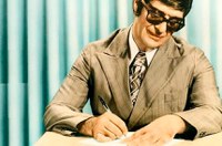 Sancionada lei que inscreve Chico Xavier no 'Livro dos Heróis e Heroínas da Pátria'